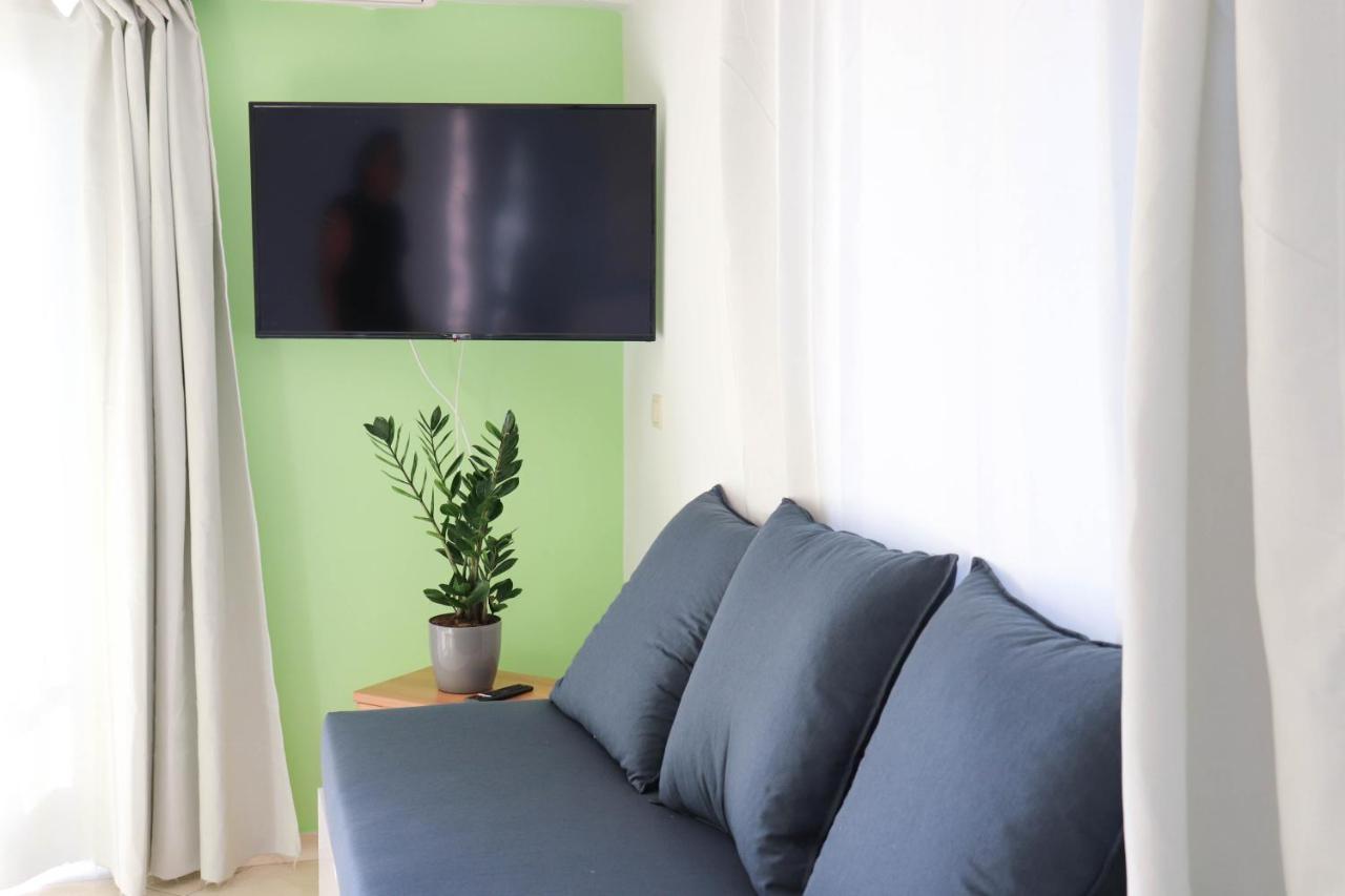 The Sky Yard Eclectic Studios Rhodes City Extérieur photo