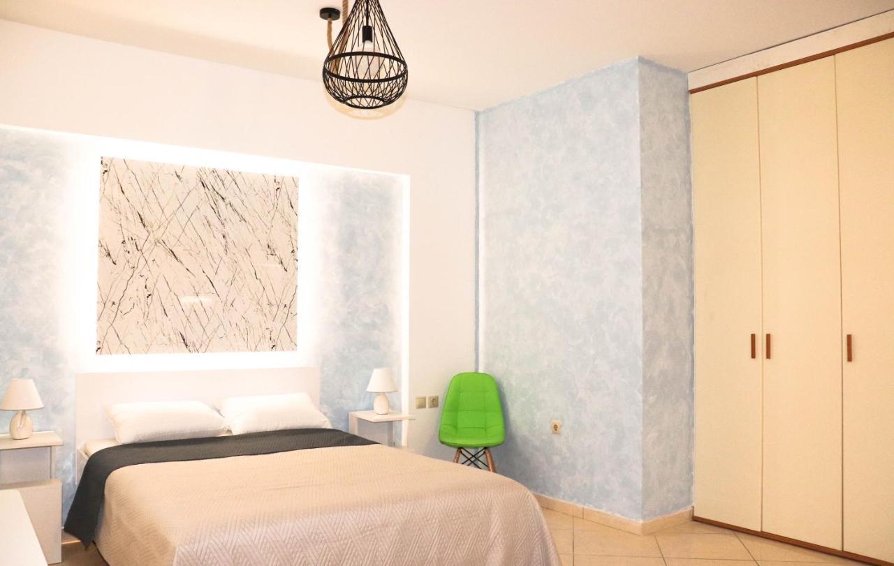 The Sky Yard Eclectic Studios Rhodes City Extérieur photo