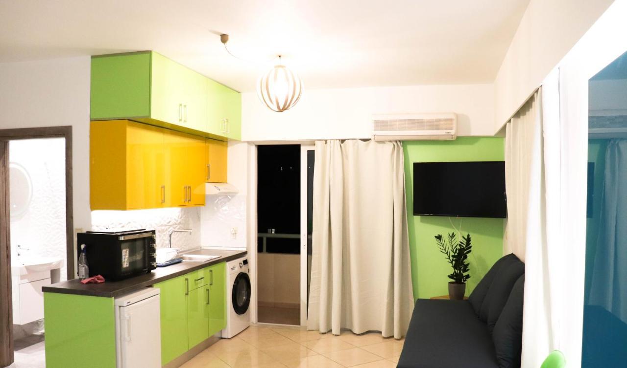 The Sky Yard Eclectic Studios Rhodes City Extérieur photo