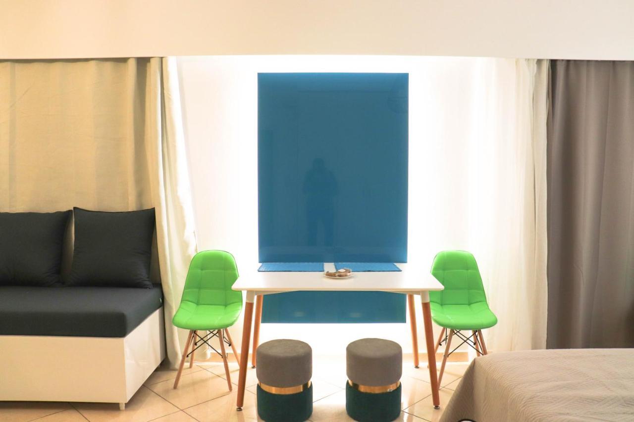 The Sky Yard Eclectic Studios Rhodes City Extérieur photo