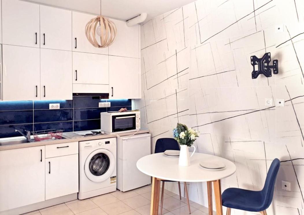 The Sky Yard Eclectic Studios Rhodes City Extérieur photo